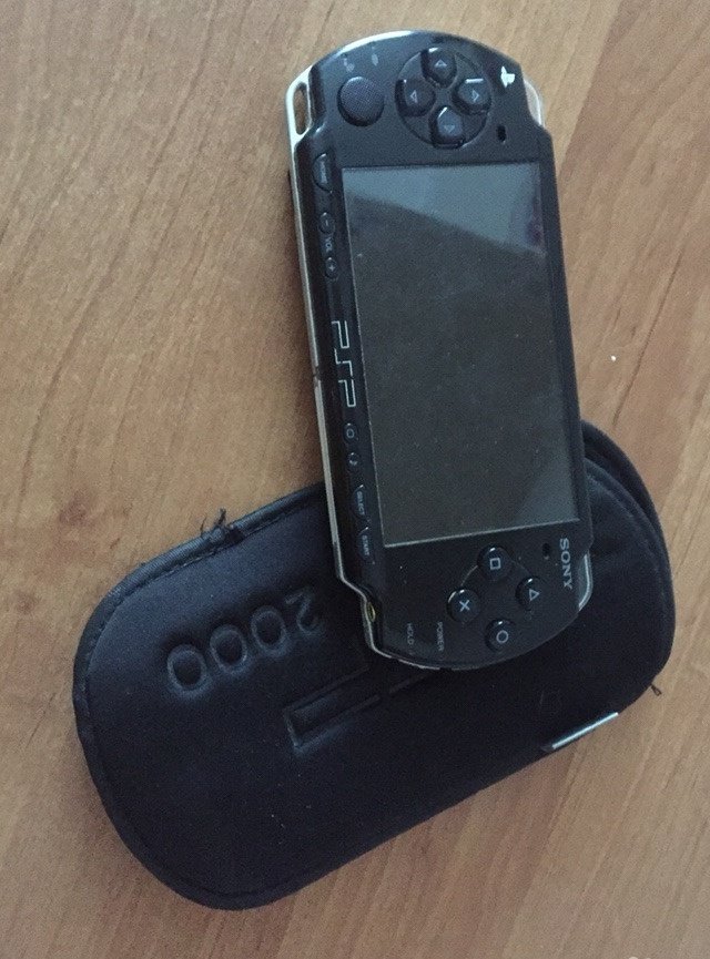 Продам в Салехарде, Sony PSP, Внешний вид-3 из 5 Идеально рабочая Отсутствуют коробка и