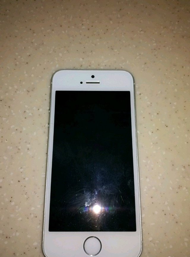 Продам смартфон Apple, iOS, классический в Вологде, iPhone 5s silver, 5s, в отличном