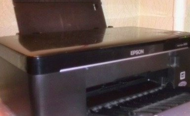 Продам сканер в Челябинске, Epson 3в1 рабочий, полный чернил, картриджи заправляемые