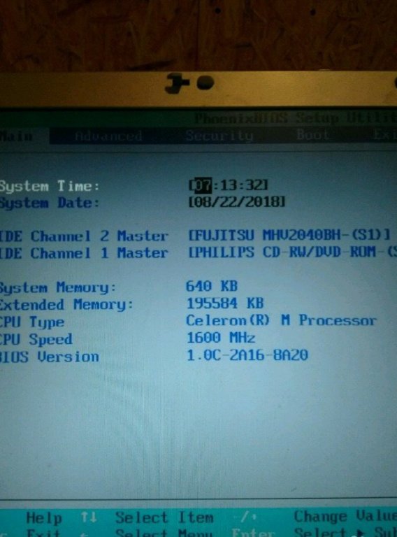 Продам ноутбук 10.0, Fujitsu в Зарайске, в рабочем состоянии, Батарейка плохо держит