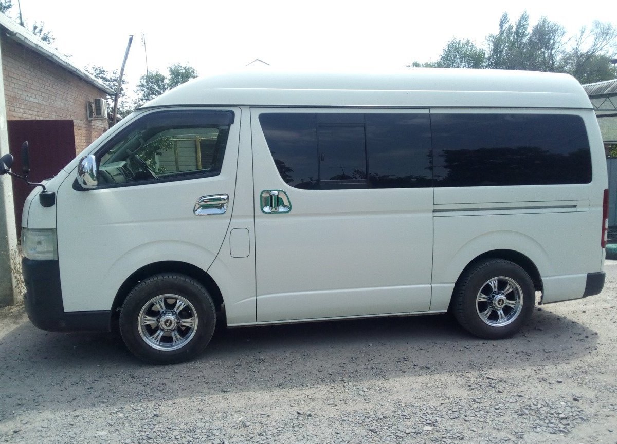 Авто Toyota Grand Hiace, 2010, 1 тыс км, 133 лс в Советском Районе