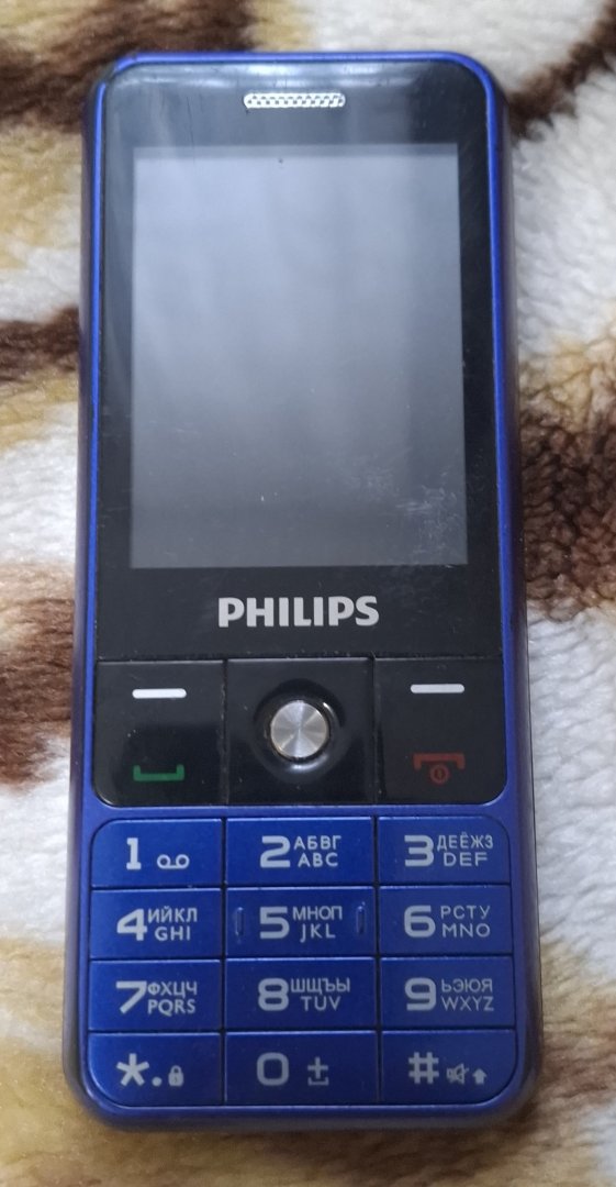 Продам смартфон Philips, классический в городе Симферополь, телефон Xenium E182