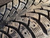 Продам шины в Одинцове, Nokian 225х55х16-2 шт, зима, износ 15, цена за шт, без порезов