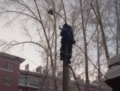 Прокладка кабеля, монтаж СИП. В последнее время для монтажа воздушных линий элек